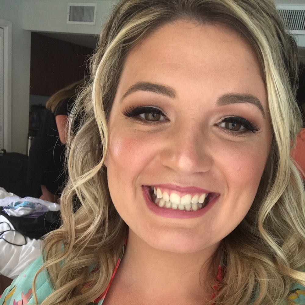 Meet your Posher, Hayley